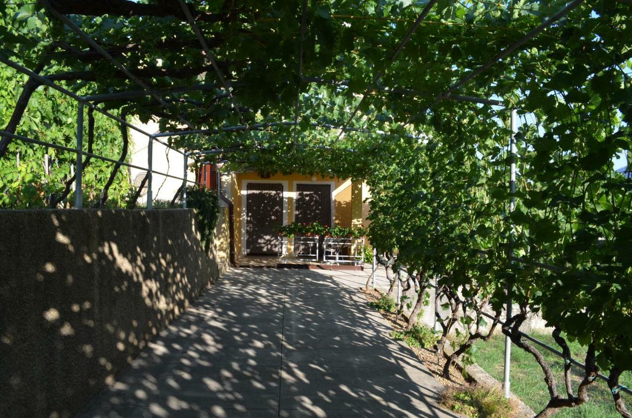Apartments Elizabeta Draga Bašćanska Exteriér fotografie